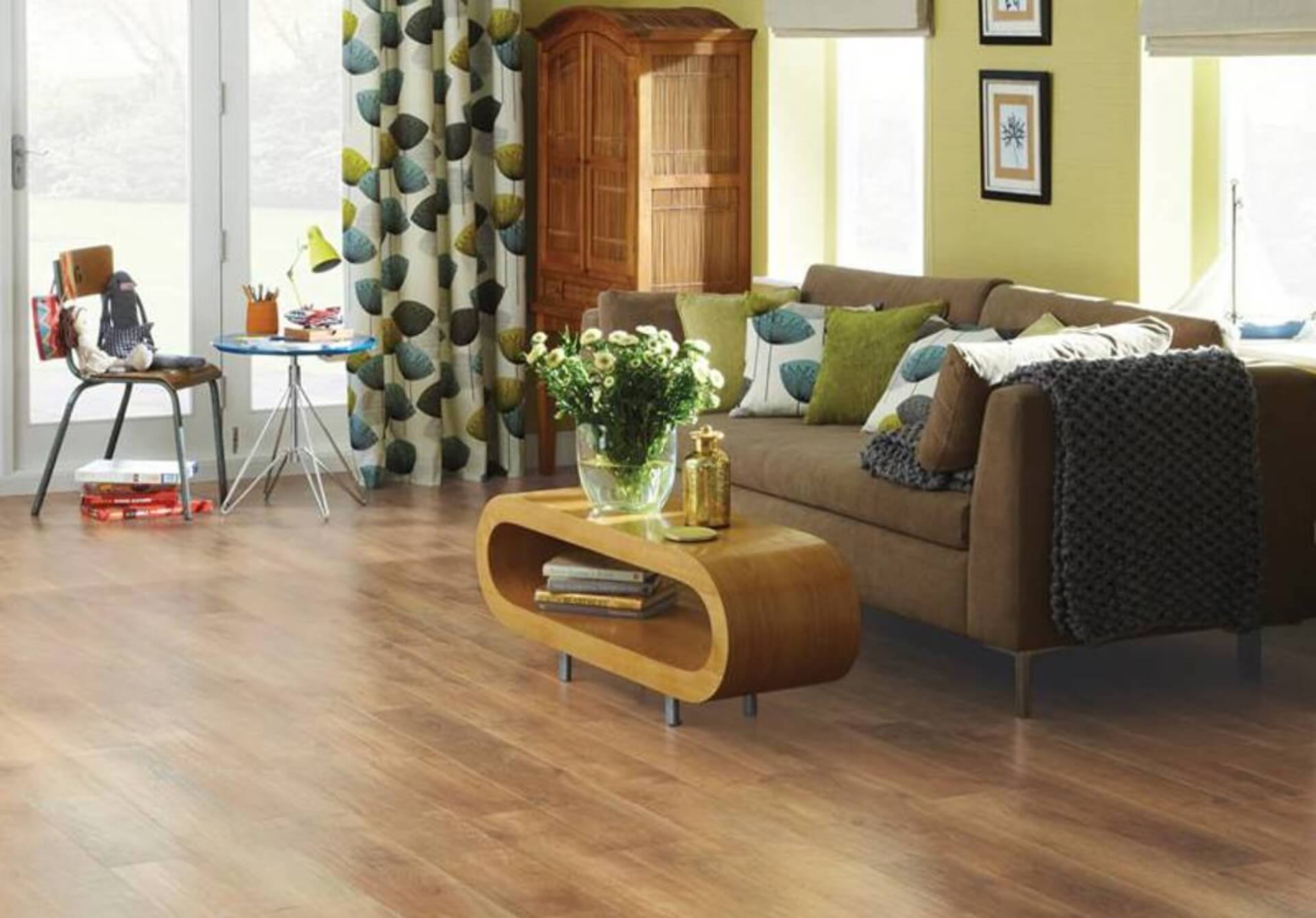 art-select-roomscene-spring-oak.jpg