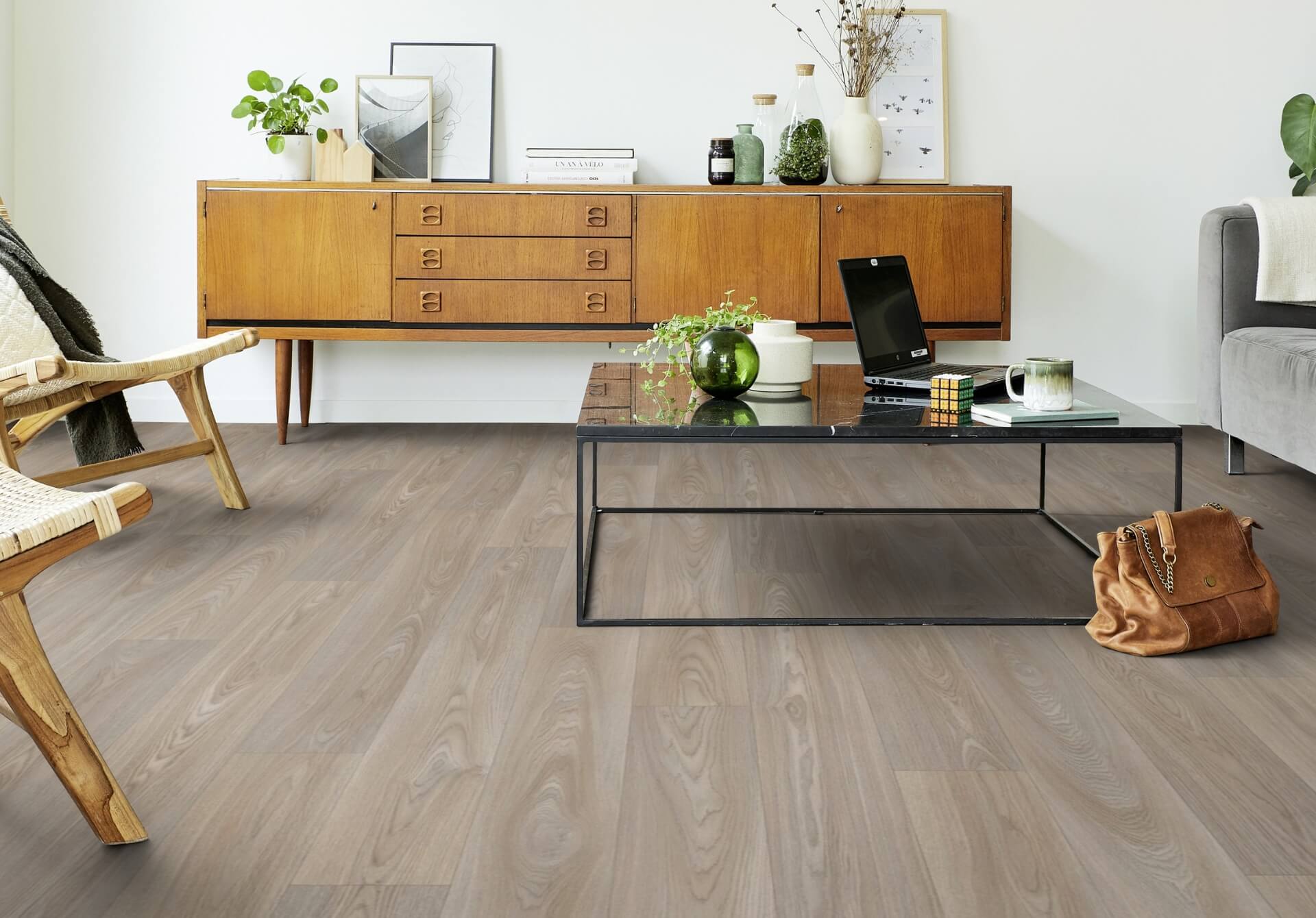 argo-tx-roomscene-citizen-oak-medium-grey.jpg