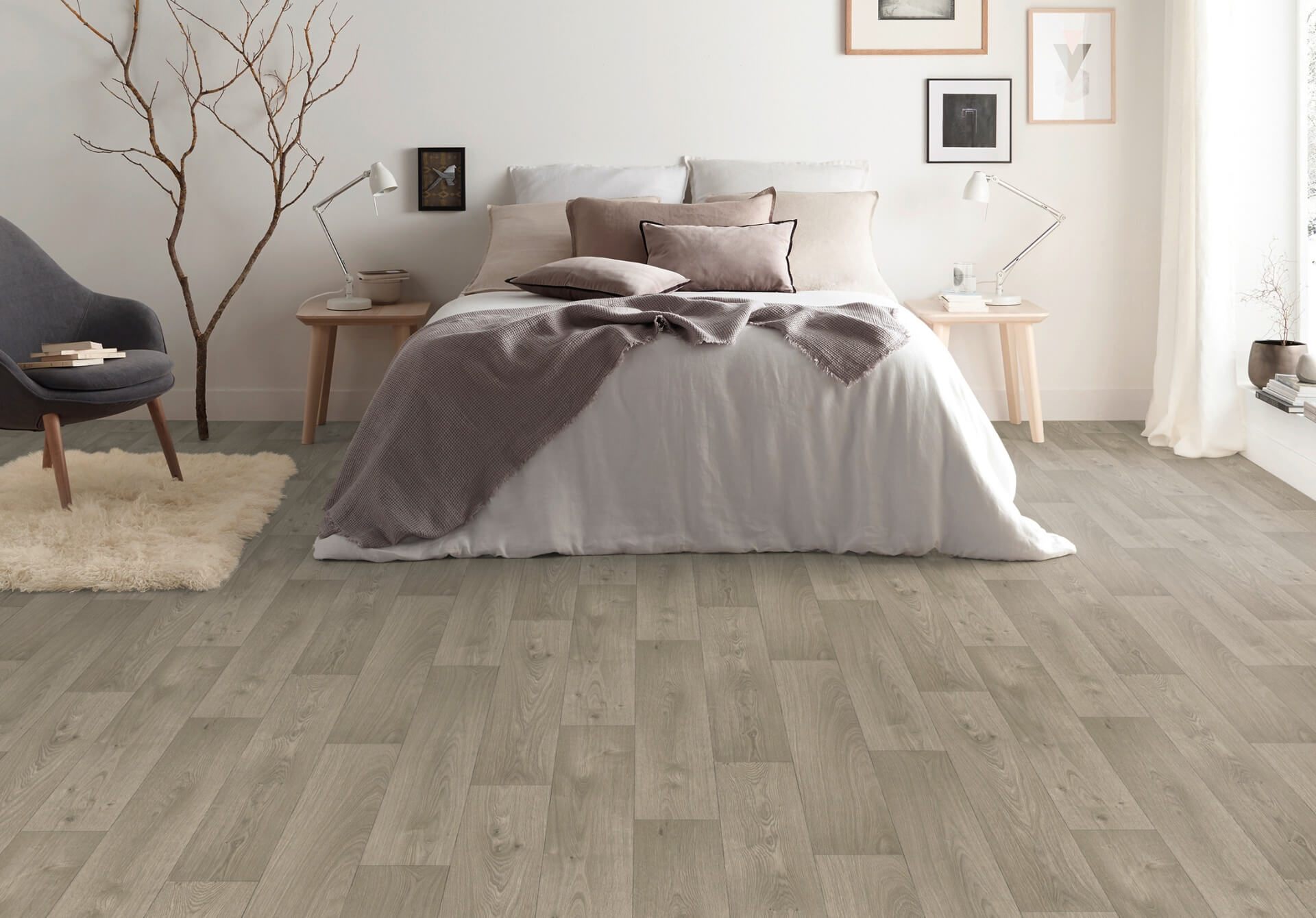 topaz-roomscene-swan-driftwood.jpg