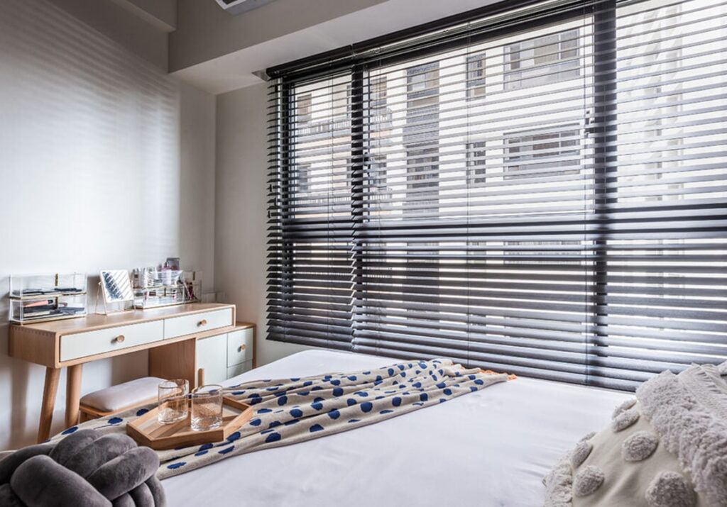 SmartPrivacy Venetian Blinds